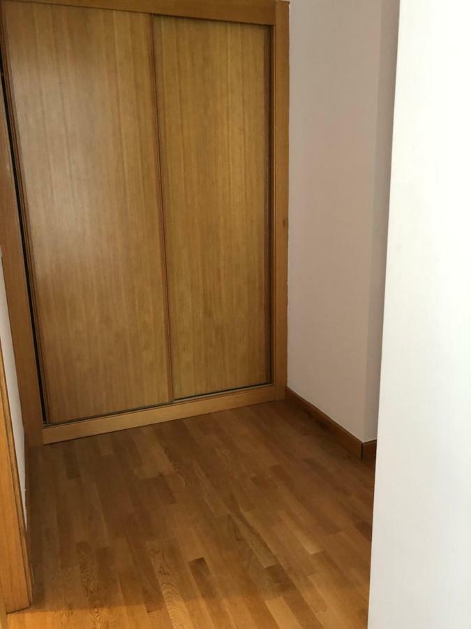 شقة Piso Vacacional En أفيليس المظهر الخارجي الصورة